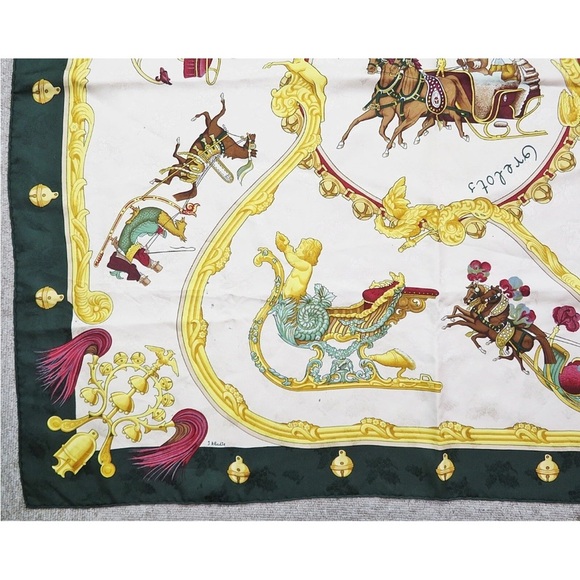 Hermes Green and Gold Silk Scarf - Picture 4 of 11